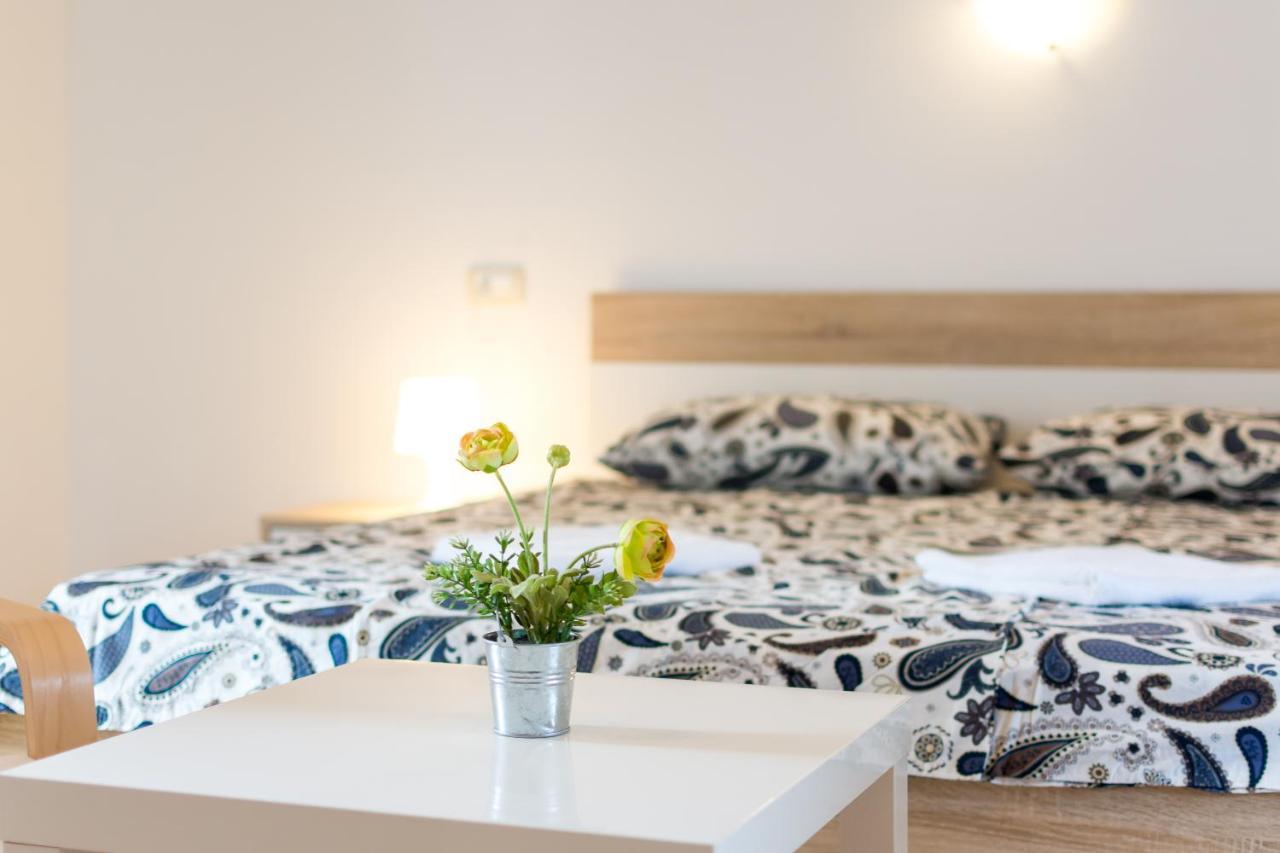 Holiday Home Olga With Pool &Pet Friendly PUY 외부 사진