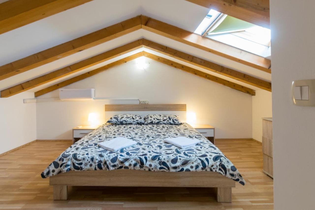 Holiday Home Olga With Pool &Pet Friendly PUY 외부 사진